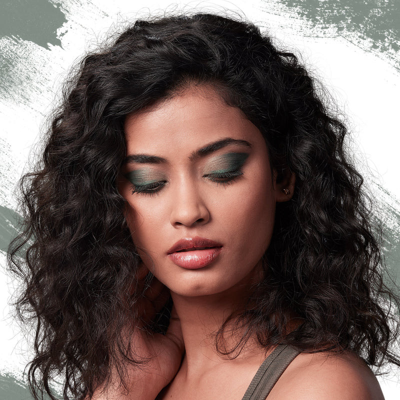 welcome to CAPE TOWN eyeshadow palette Essence