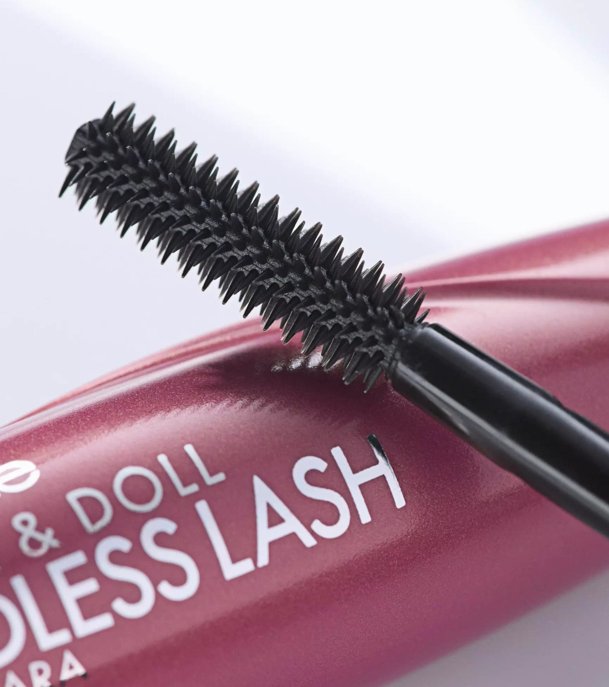 MASCARA GLAM DOLL ENDLESS CATRICE