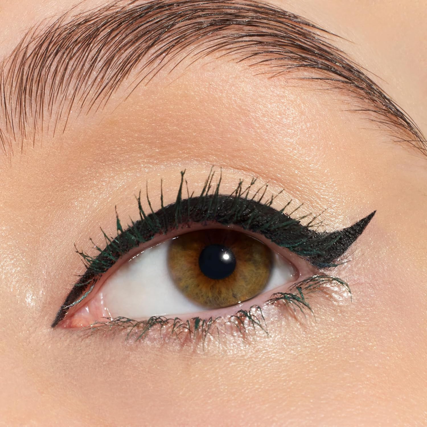 Quick Wing! stamp eyeliner 01 ESSENCE