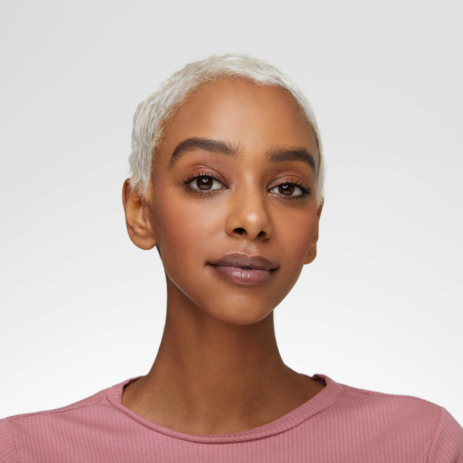 essence extreme shine volume lipgloss 102