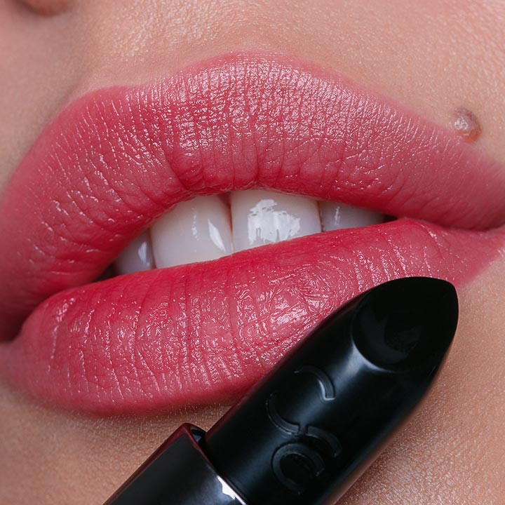 Baume à lèvres Dark Ruby Glow Lip Catrice